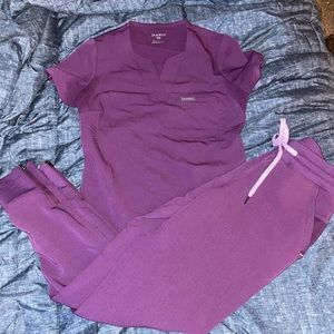 Xxs eggplant jauunu scrubs